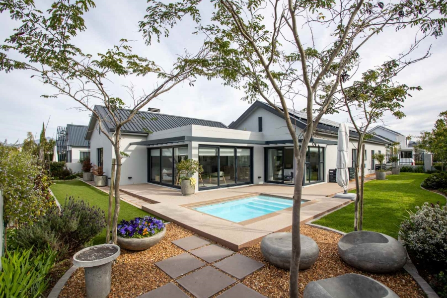 4 Bedroom Property for Sale in Val De Vie Estate Western Cape